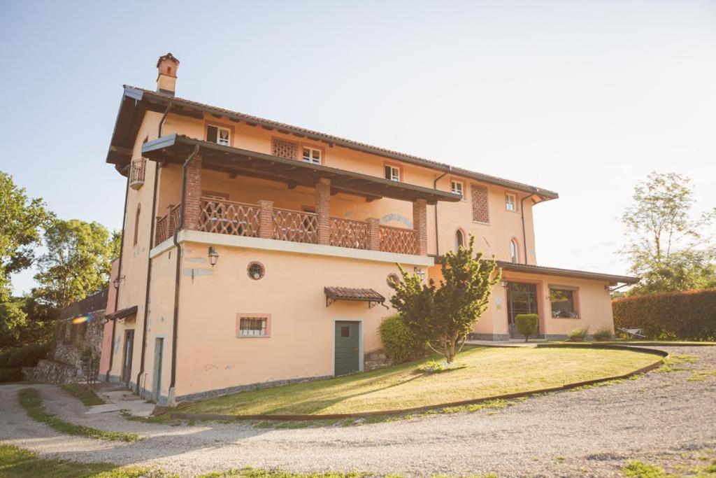 Tenuta Montezeglio Country Family House Invorio Inferiore Exterior foto